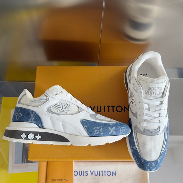 ルイヴィトン靴背面デザイン